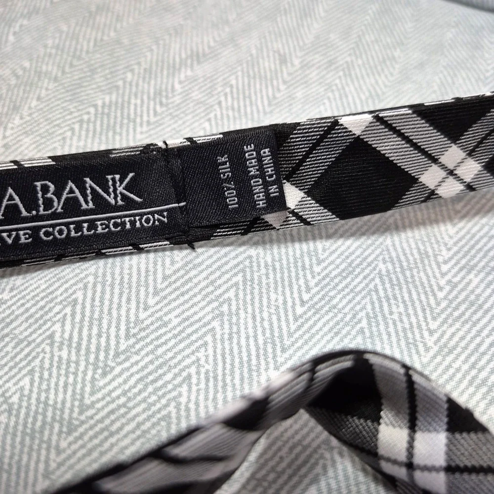 Jos. A. Bank Bowtie Exclusive Collection Black White Silk Bow Tie Adjustable